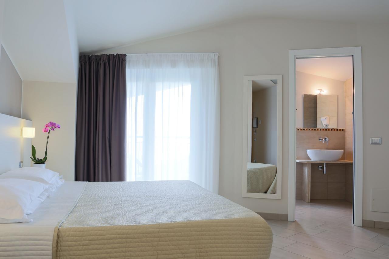 Hotel Beatrice Sirolo Extérieur photo